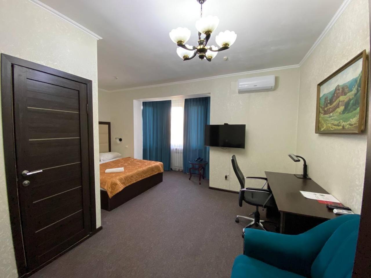 Silk Road Lodge Biszkek Zewnętrze zdjęcie